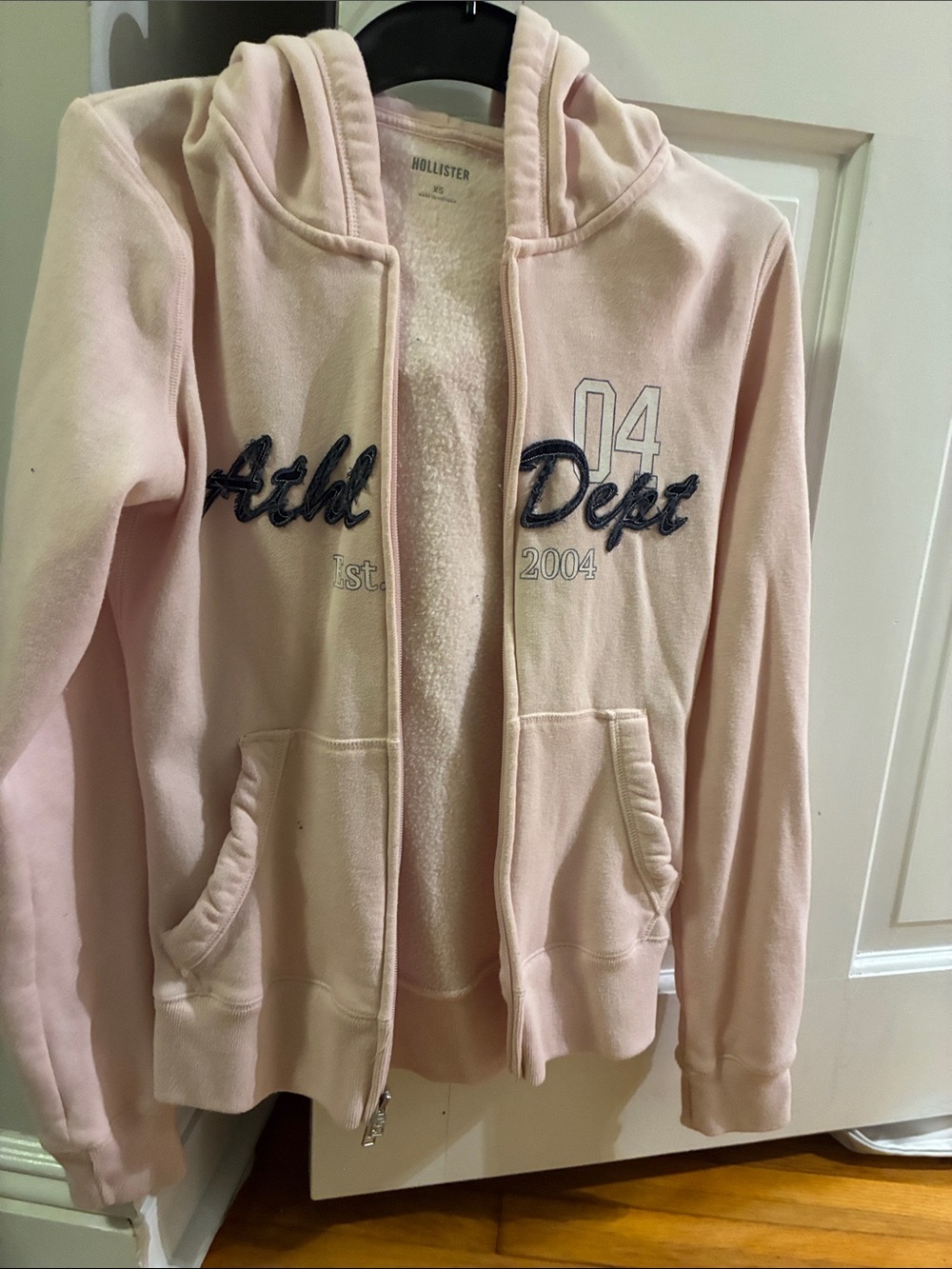 Hollister wmns XS pink zip up hoodie
